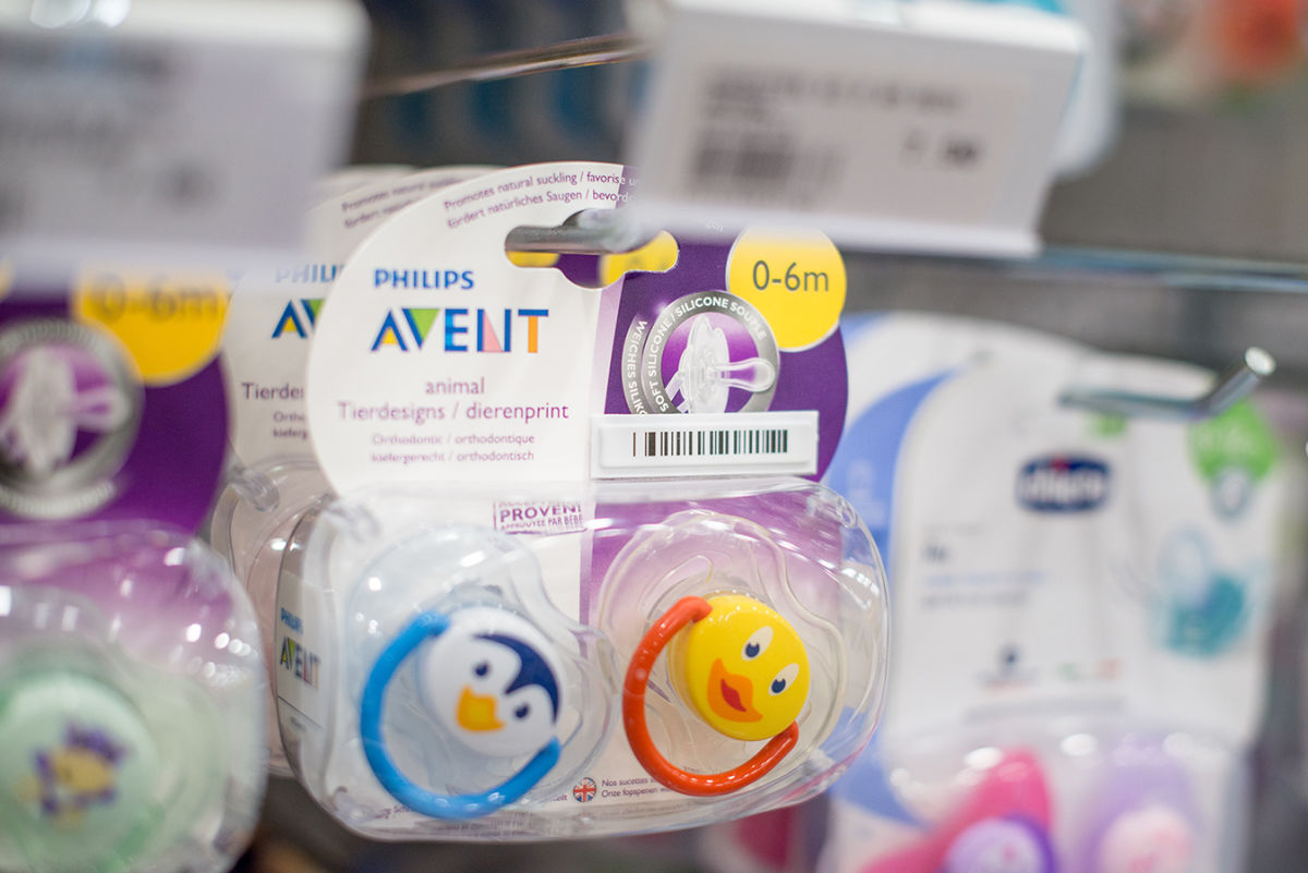 Lot De 800 Badges Antivols Avec Clous - Sans Emballage - Occasion (voir état Sur Photos)